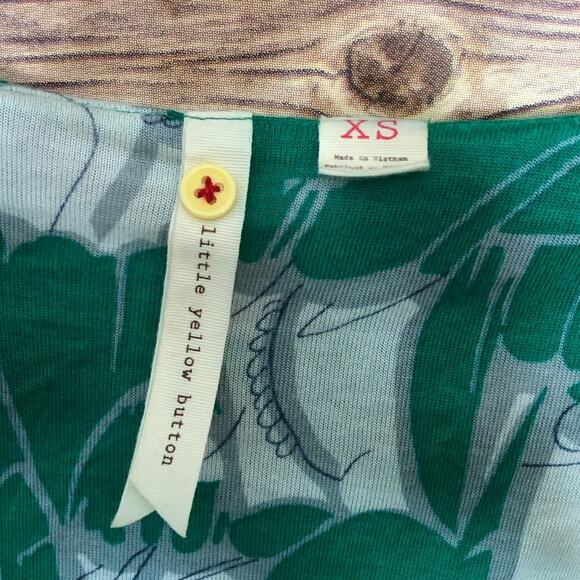 🌷5 for $25 Anthropologie Little Yellow Button Top - Picture 6 of 8